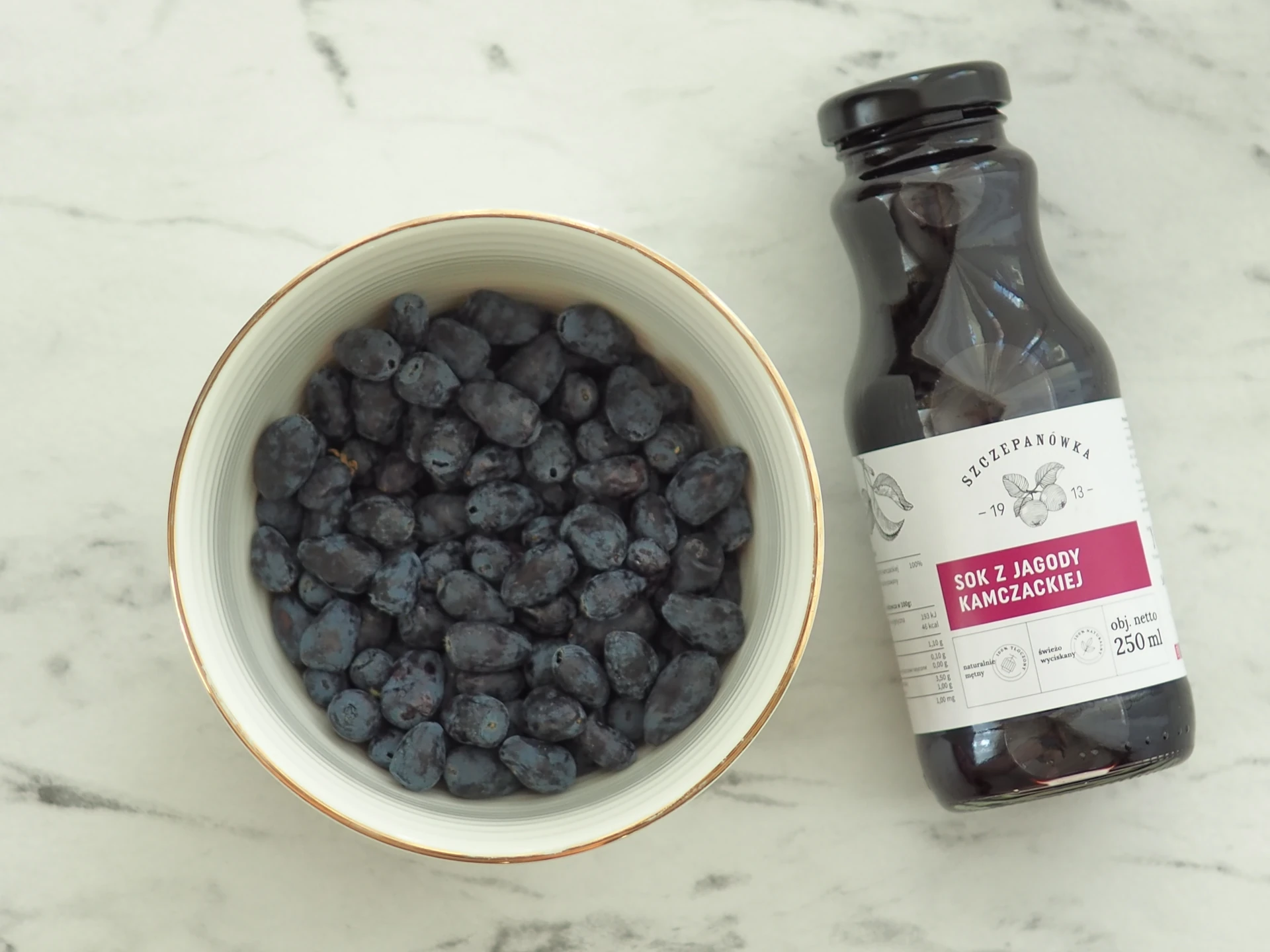 Jagoda kamczacka – polskie superfoods